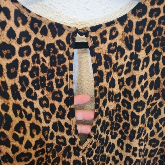 Torrid Size 5 Studio Knit Surplice Leopard Print Black Romper - Picture 8 of 14